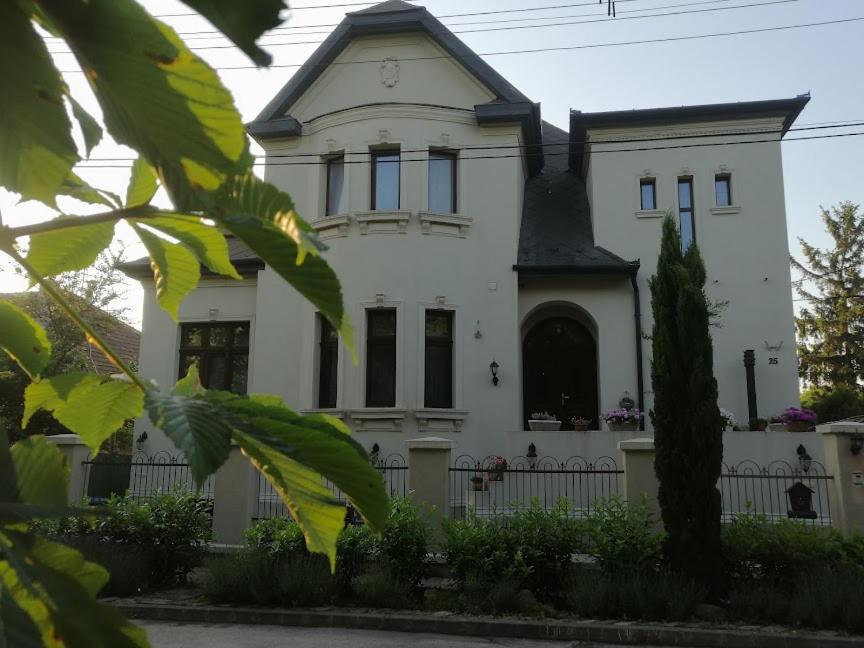 Kuria Apartman Budapest With Free Parking Exterior foto