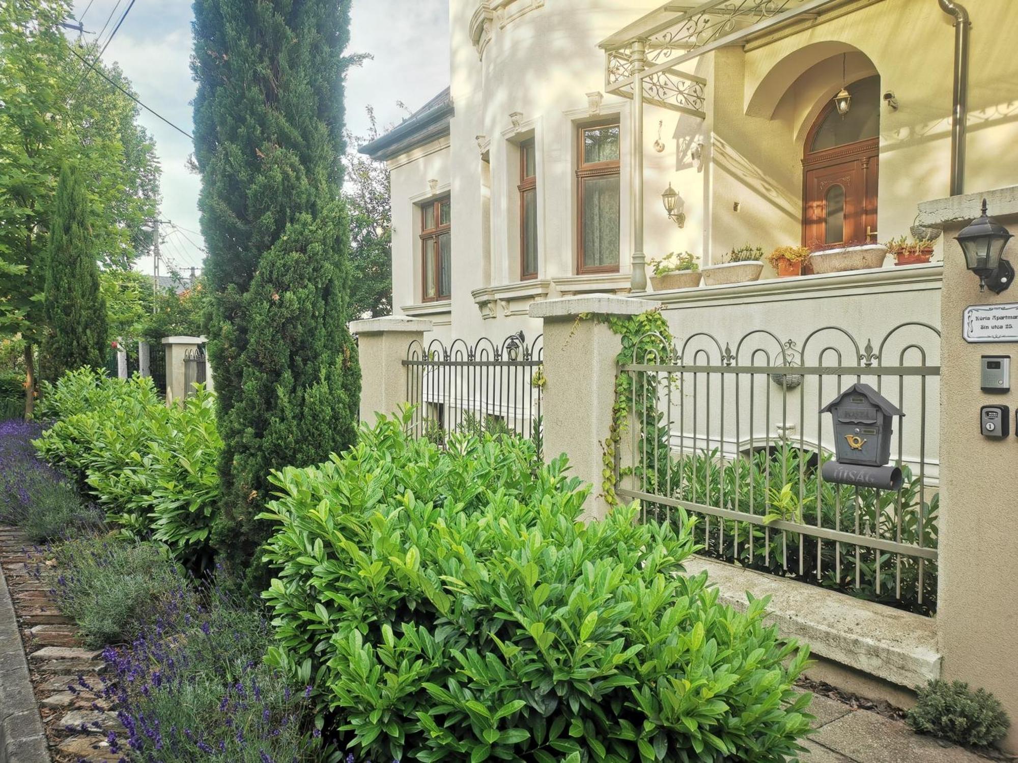 Kuria Apartman Budapest With Free Parking Exterior foto