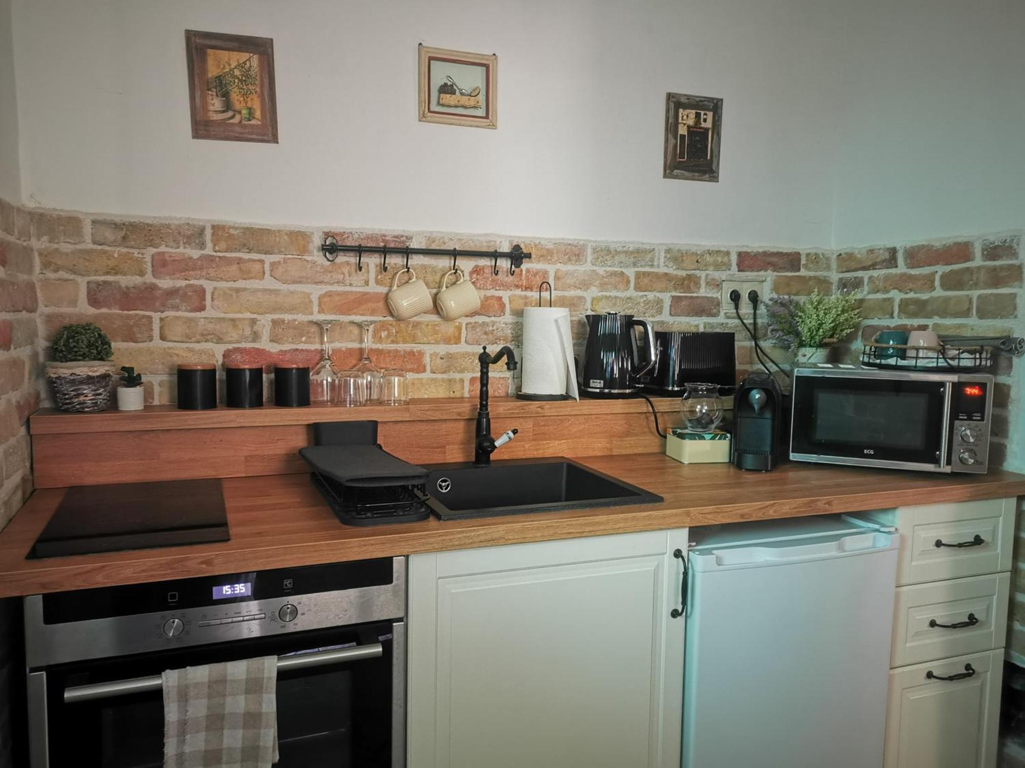 Kuria Apartman Budapest With Free Parking Exterior foto