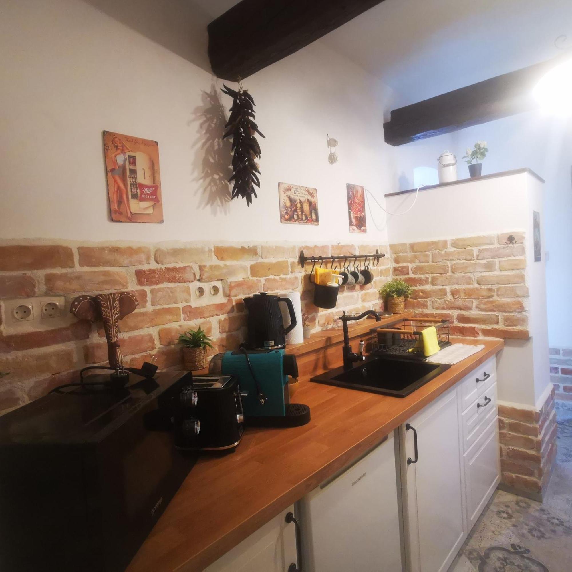 Kuria Apartman Budapest With Free Parking Exterior foto